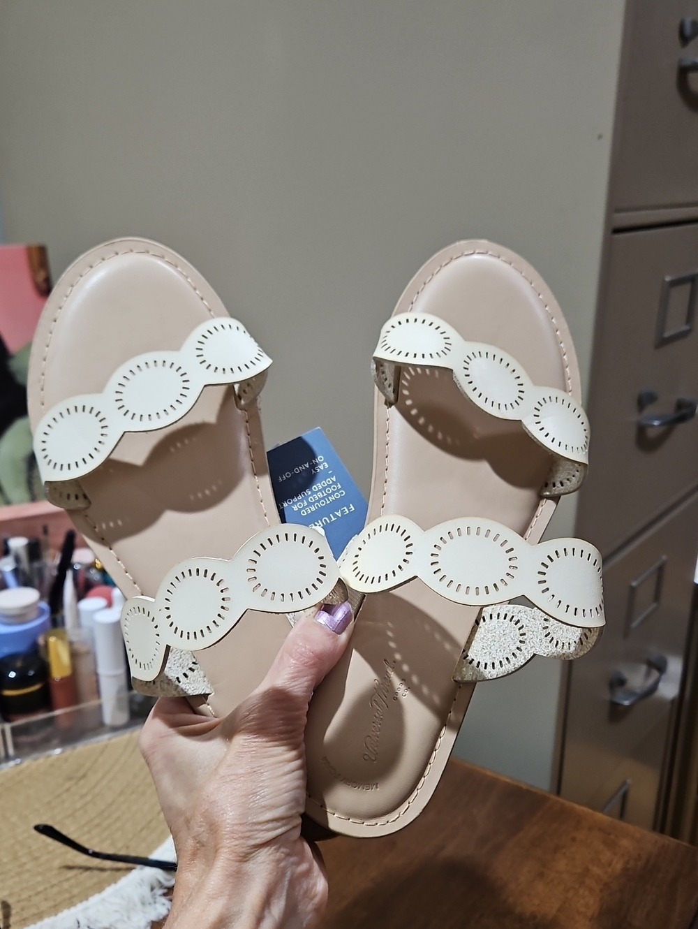 Universal Thread Cream Cutout Circle Strap Sandals